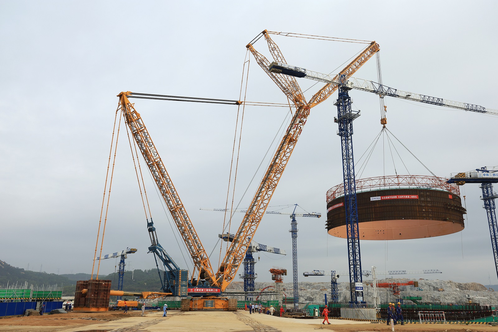 SARENS - Sarens CC8800-1 Crane Takes Leading Role at Chinese Nuclear  Installation Site